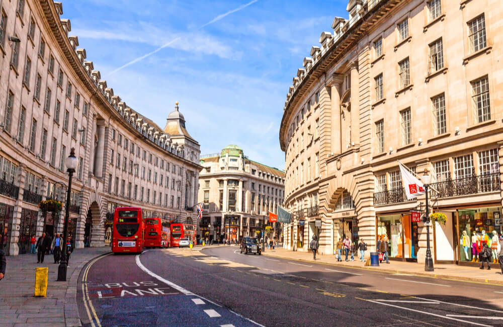 Regent Street @Cedric Weber / Shutterstock.com
